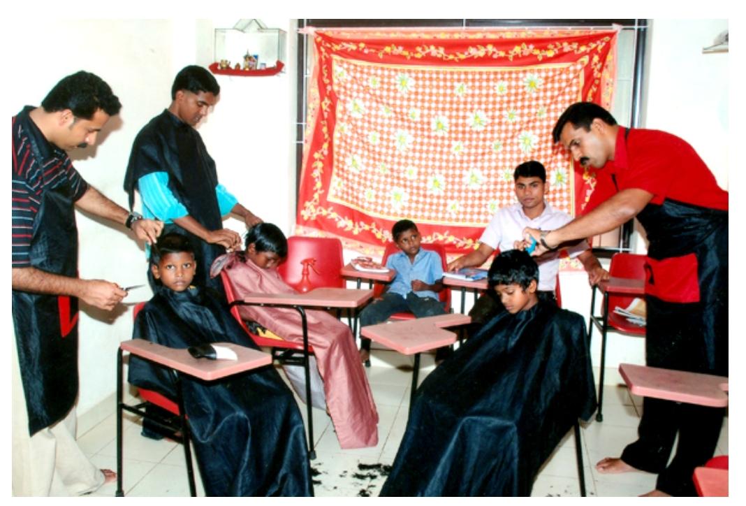 LAKSHMI SHREE HAIR BEAUTY MAKEUP KOZHIKODE